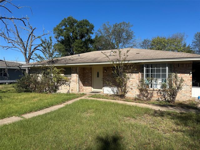 151 E Dillard Street, Trinity, TX 75862