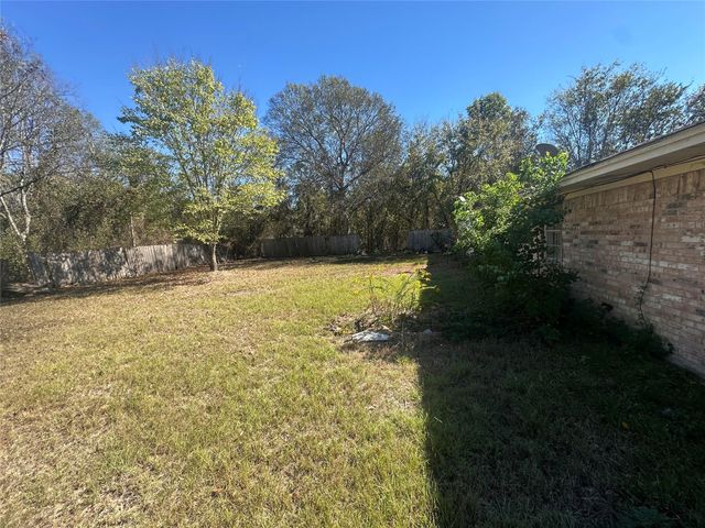 151 E Dillard Street, Trinity, TX 75862