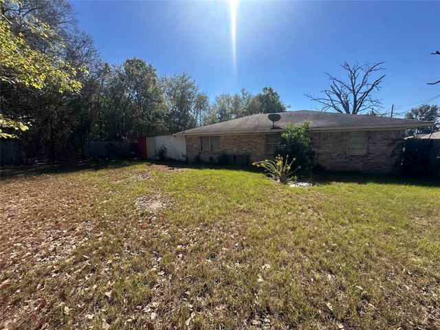 151 E Dillard Street, Trinity, TX 75862