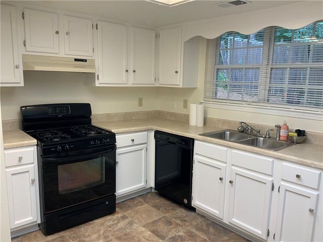 4167 Oak Ferry NE Drive, Kennesaw, GA 30144