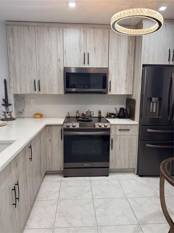 250 NE 20th St 2110, Boca Raton, FL 33431