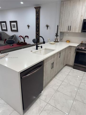 250 NE 20th St 2110, Boca Raton, FL 33431