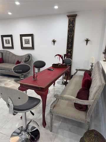 250 NE 20th St 2110, Boca Raton, FL 33431
