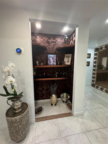 250 NE 20th St 2110, Boca Raton, FL 33431