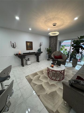 250 NE 20th St 2110, Boca Raton, FL 33431