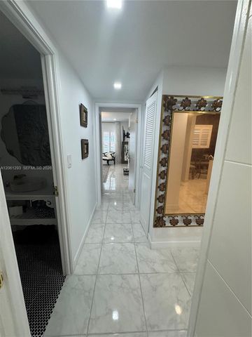 250 NE 20th St 2110, Boca Raton, FL 33431