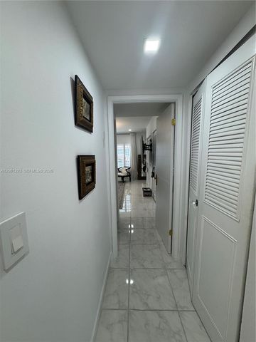 250 NE 20th St 2110, Boca Raton, FL 33431