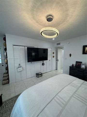 250 NE 20th St 2110, Boca Raton, FL 33431