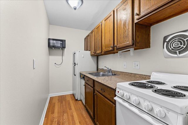 1531 Packard Street 13, Ann Arbor, MI 48104