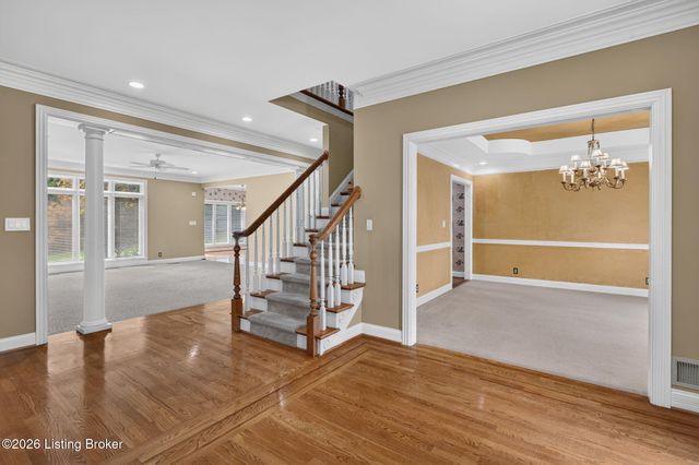 3002 Albrecht Dr, Prospect, KY 40059
