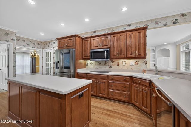 3002 Albrecht Dr, Prospect, KY 40059