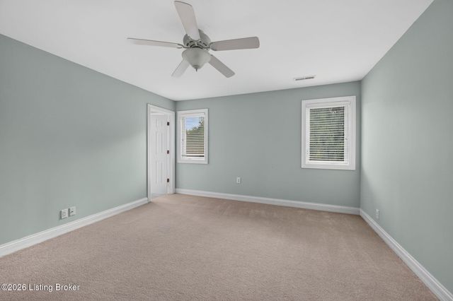 3002 Albrecht Dr, Prospect, KY 40059