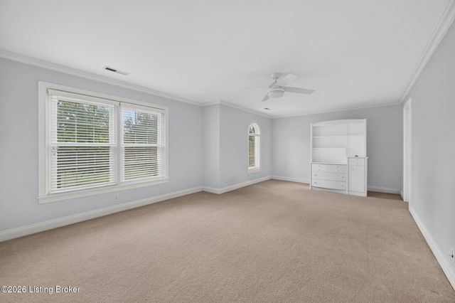 3002 Albrecht Dr, Prospect, KY 40059