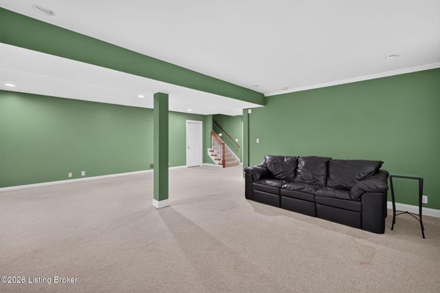 3002 Albrecht Dr, Prospect, KY 40059