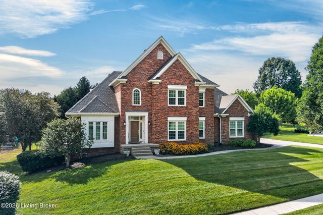 3002 Albrecht Dr, Prospect, KY 40059