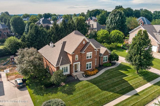 3002 Albrecht Dr, Prospect, KY 40059