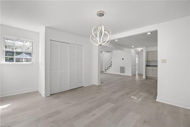 8239 Redwood CIR, Norfolk, VA 23518