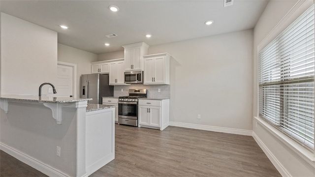 1020 Pebble Pass, Centerton, AR 72719