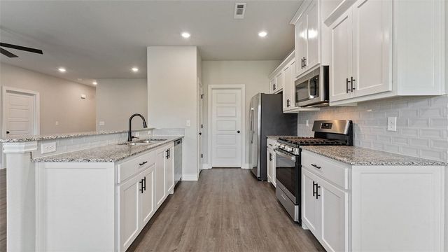 1020 Pebble Pass, Centerton, AR 72719