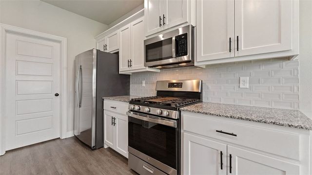 1020 Pebble Pass, Centerton, AR 72719