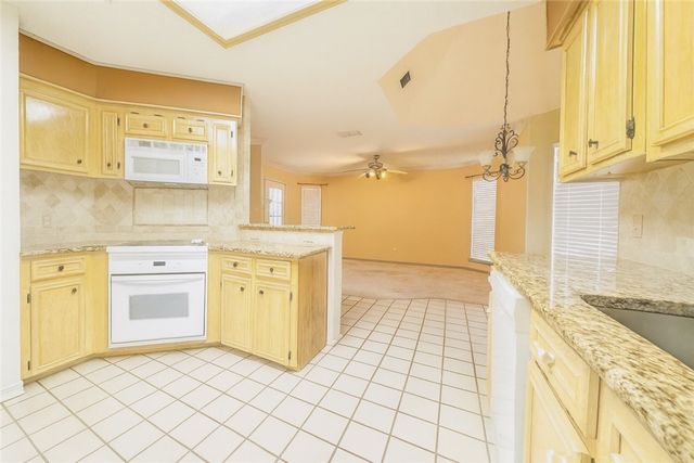 3426 Bollinger St, Corpus Christi, TX 78414