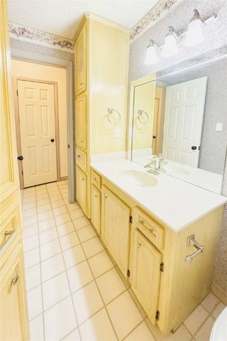 3426 Bollinger St, Corpus Christi, TX 78414