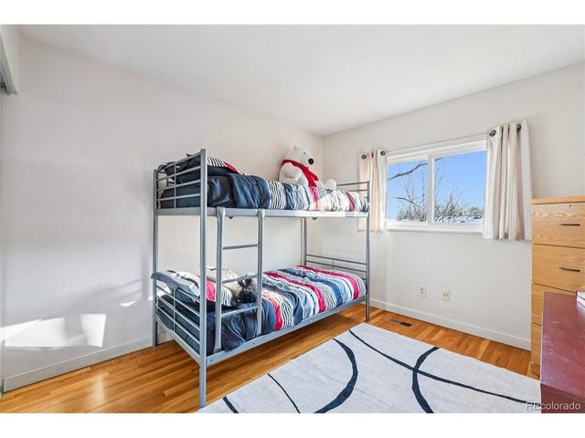 231 Hoover Ave, Louisville, CO 80027