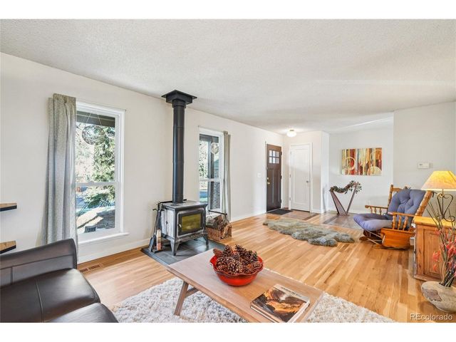 231 Hoover Ave, Louisville, CO 80027