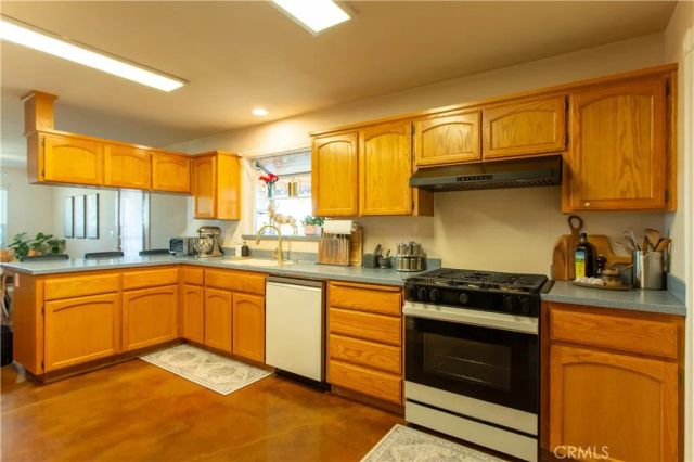 14304 Huntington, Madera, CA 93636