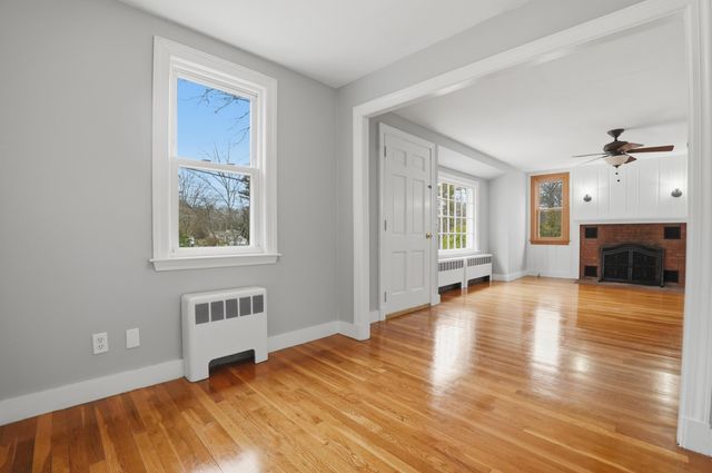 590 Sandwich Road, Teaticket, MA 02536