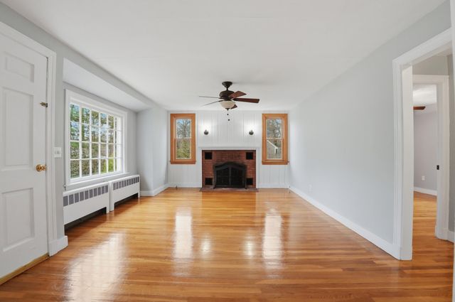 590 Sandwich Road, Teaticket, MA 02536