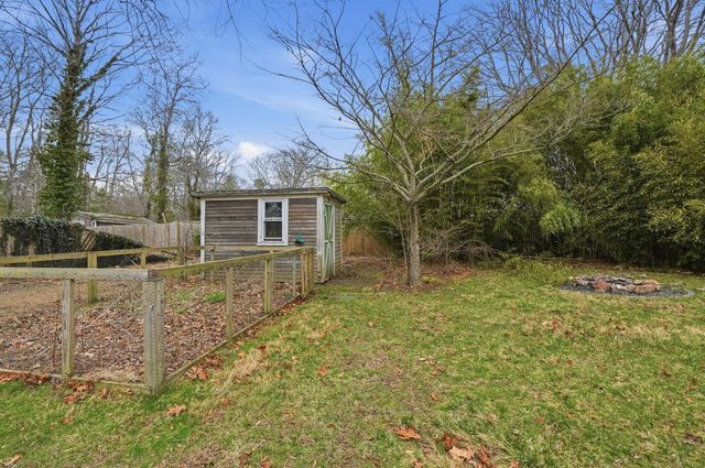 590 Sandwich Road, Teaticket, MA 02536