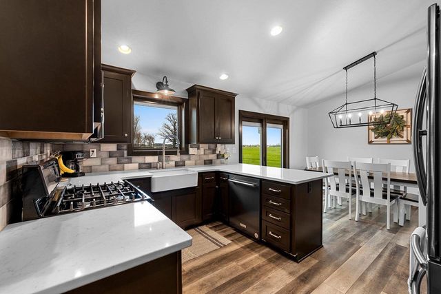 3154 GREEN MEADOW DRIVE, De Pere, WI 54115