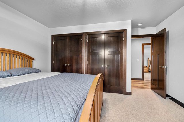 3154 GREEN MEADOW DRIVE, De Pere, WI 54115