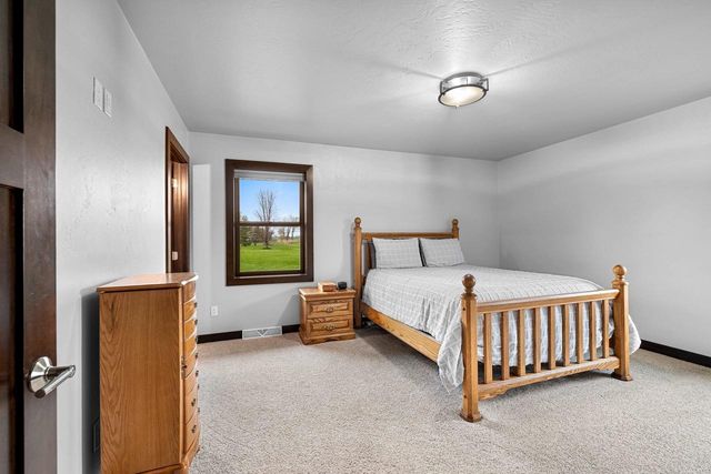 3154 GREEN MEADOW DRIVE, De Pere, WI 54115