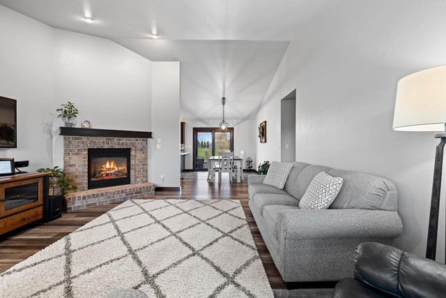 3154 GREEN MEADOW DRIVE, De Pere, WI 54115