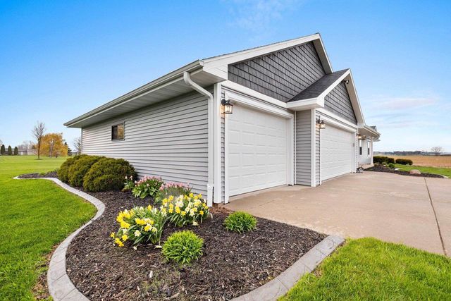 3154 GREEN MEADOW DRIVE, De Pere, WI 54115