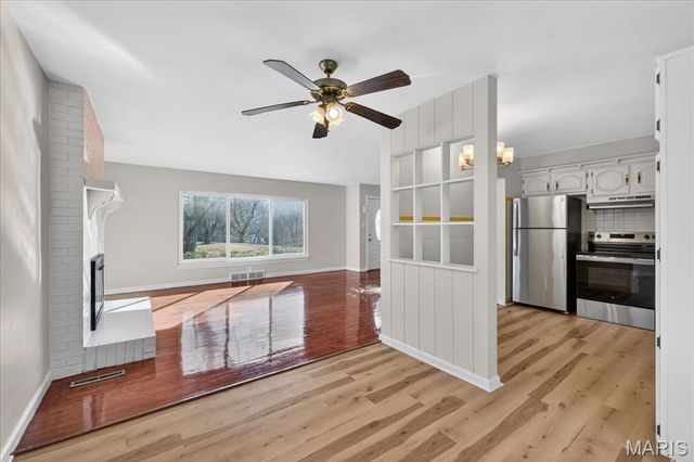 33 Lakewood Drive, Belleville, IL 62223