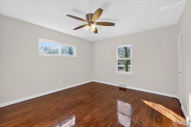 33 Lakewood Drive, Belleville, IL 62223