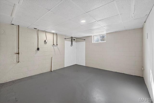 33 Lakewood Drive, Belleville, IL 62223