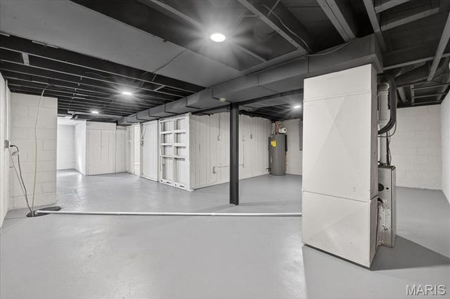 33 Lakewood Drive, Belleville, IL 62223