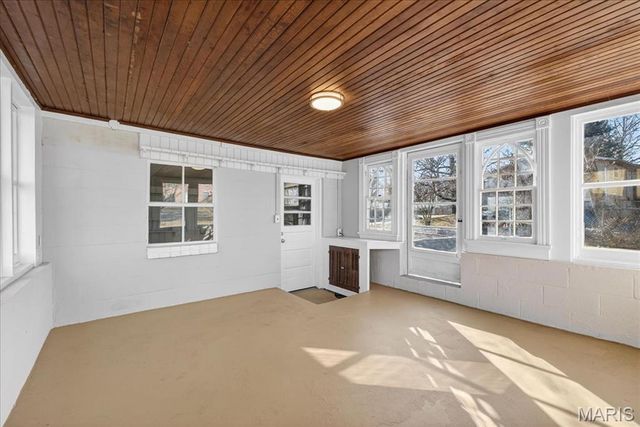 33 Lakewood Drive, Belleville, IL 62223