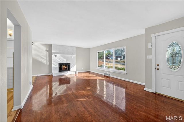 33 Lakewood Drive, Belleville, IL 62223