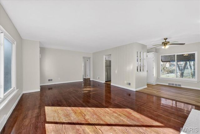 33 Lakewood Drive, Belleville, IL 62223