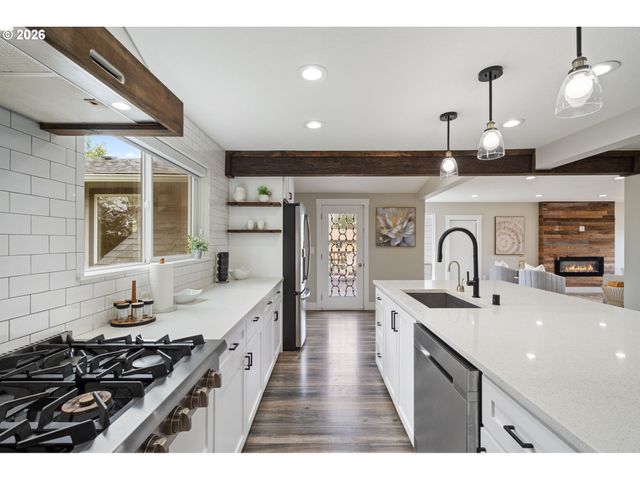 10214 Nw 11TH Ave, Vancouver, WA 98685