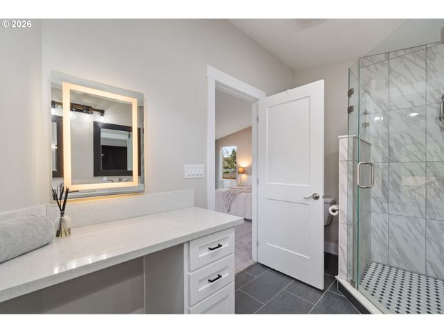 10214 Nw 11TH Ave, Vancouver, WA 98685