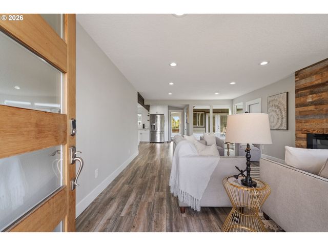 10214 Nw 11TH Ave, Vancouver, WA 98685