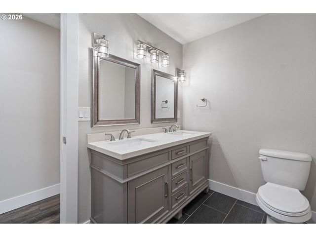 10214 Nw 11TH Ave, Vancouver, WA 98685