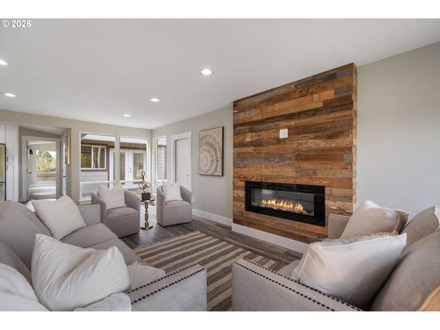 10214 Nw 11TH Ave, Vancouver, WA 98685