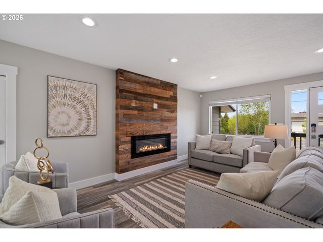 10214 Nw 11TH Ave, Vancouver, WA 98685